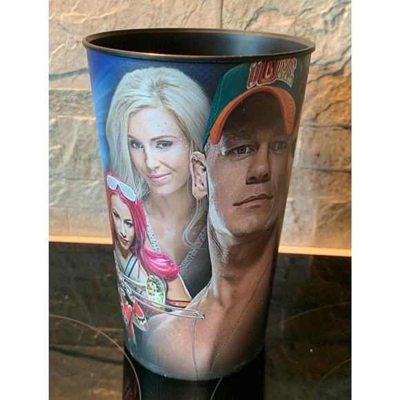 Collectable W Wrestling Cup - Picture 3 of 4